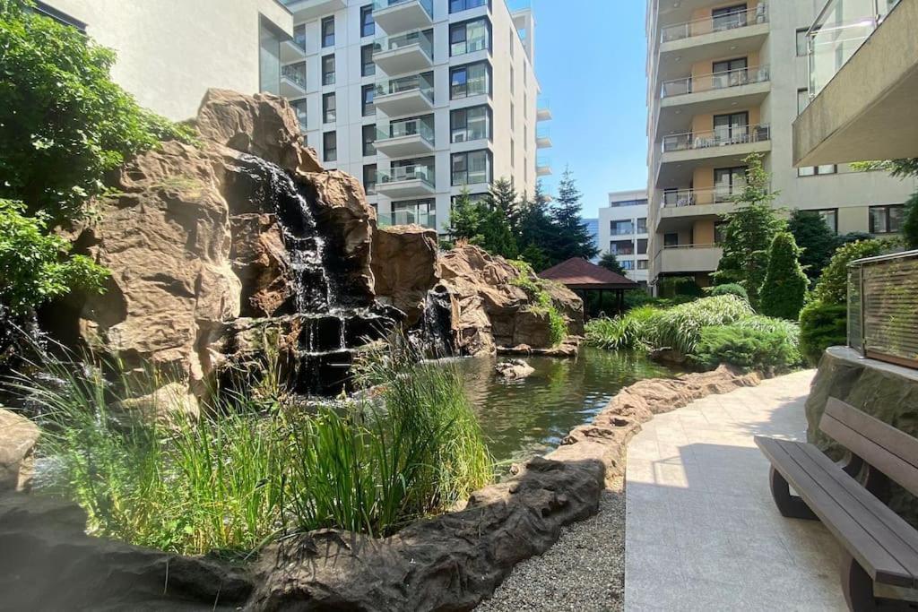 North Area Lake View Studio Bucharest Exterior photo